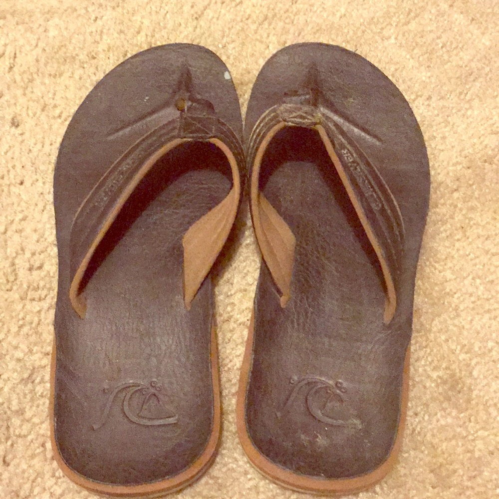 Men’s size 8 Quicksilver flip flops